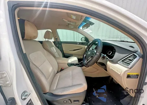 2016 Hyundai Tucson Limited z USA, uszkodzony, nr VIN KM8J33A25GU026489